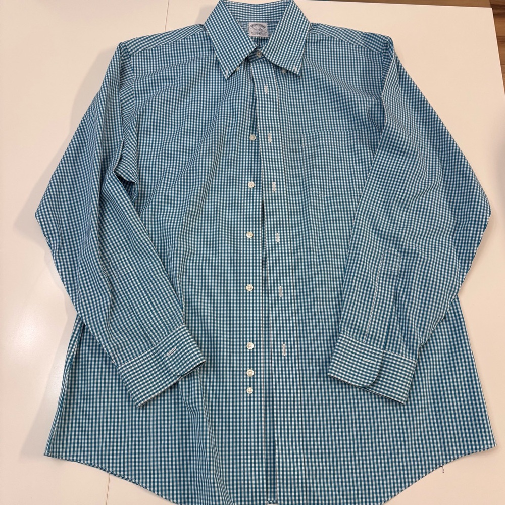 Brooks Brothers Regent button-down men’s‎ dress shirt. Size 16-33